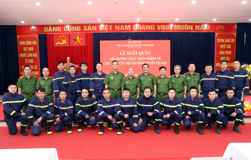 Lực lượng PCCC và CNCH khẩn trương chi viện Tuyên Quang -0