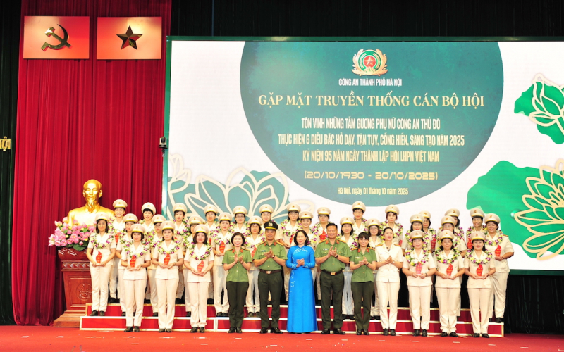 Lan tỏa được hình ảnh đẹp của người nữ chiến sĩ Công an Thủ đô -0