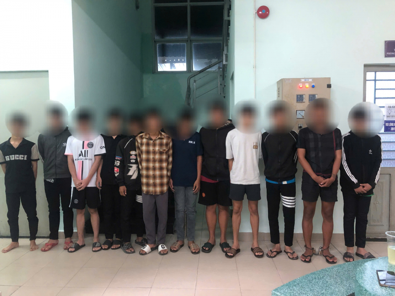 Điều tra vụ việc nhóm đối tượng tụ tập, mang theo hung khí gây rối trật tự công cộng -0