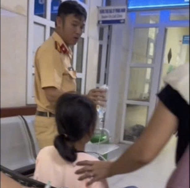 Lực lượng Công an Tuyên Quang căng mình cùng nhân dân ứng phó với bão lũ -0