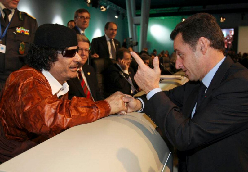 Nicolas Sarkozy - Tổng thống Pháp đầu tiên phải ngồi tù -0