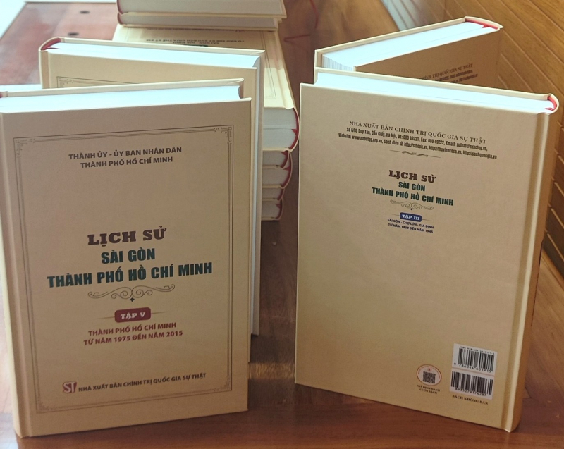 For the first time, Ho Chi Minh City has a general history book on the historical process of formation and development -0