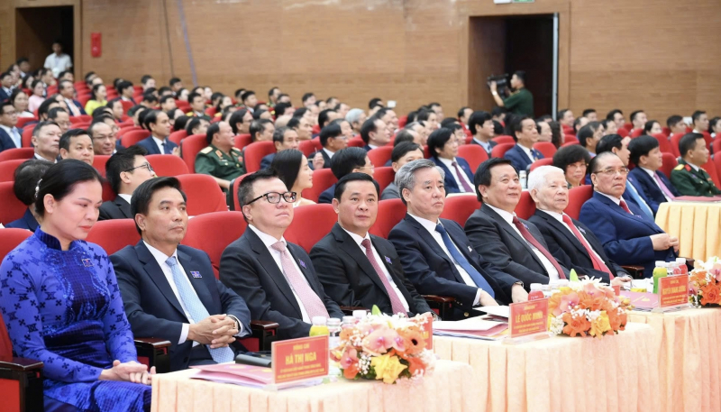 Khơi dậy mạnh mẽ khát vọng phát triển, đổi mới tư duy và quyết liệt hành động, tạo sức bật mới cho Nghệ An -0