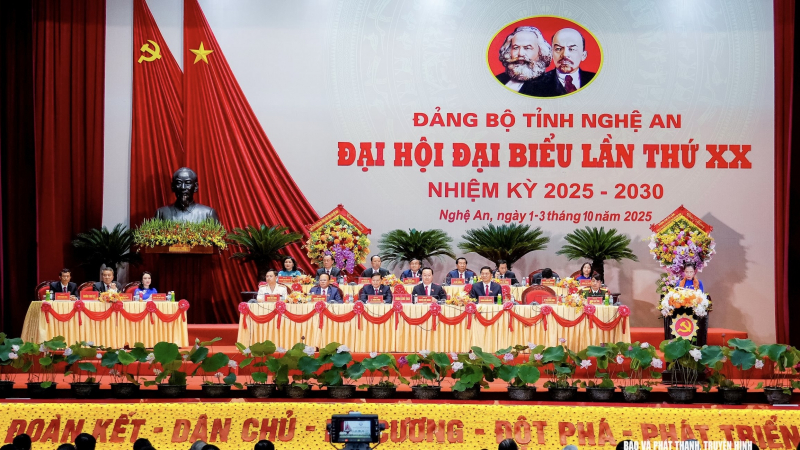Khơi dậy mạnh mẽ khát vọng phát triển, đổi mới tư duy và quyết liệt hành động, tạo sức bật mới cho Nghệ An -0