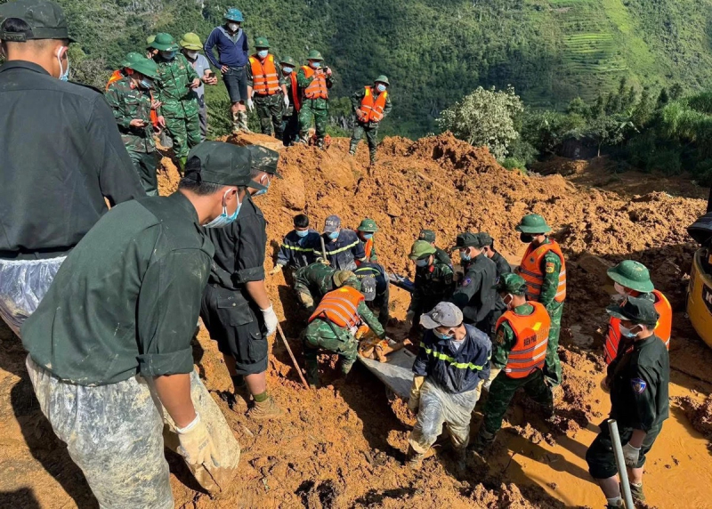 Tìm thấy thêm 2 nạn nhân trong vụ sạt lở đất vùi lấp 4 người ở Lũng Cú -1