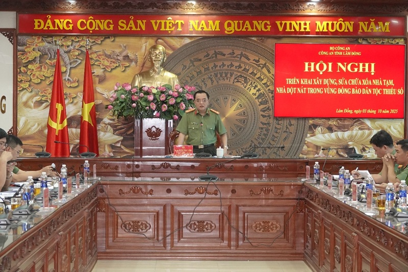 Công an Lâm Đồng xây thêm 49 căn nhà hỗ trợ người nghèo -0
