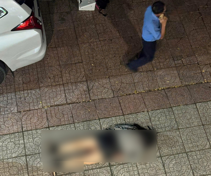 Điều tra vụ việc một phụ nữ bị đâm tử vong trên đường -1