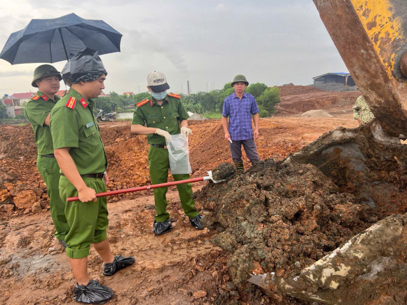 Khởi tố giám đốc và 4 lãnh đạo công ty thu gom chất thải về tội gây ô nhiễm môi trường -0