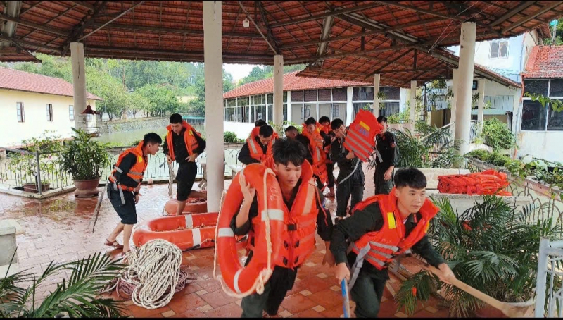 Công an các địa phương khẩn trương triển khai ứng phó bão số 11 -0