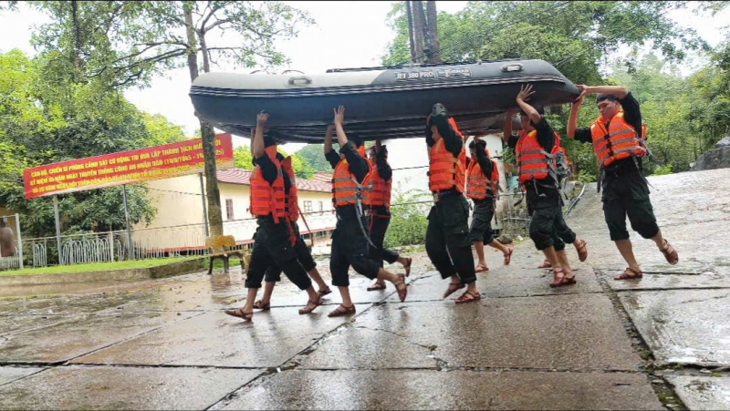 Công an các địa phương khẩn trương triển khai ứng phó bão số 11 -1