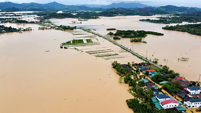 Kích hoạt kịch bản ứng phó bão số 11, không để gián đoạn giao thông -0