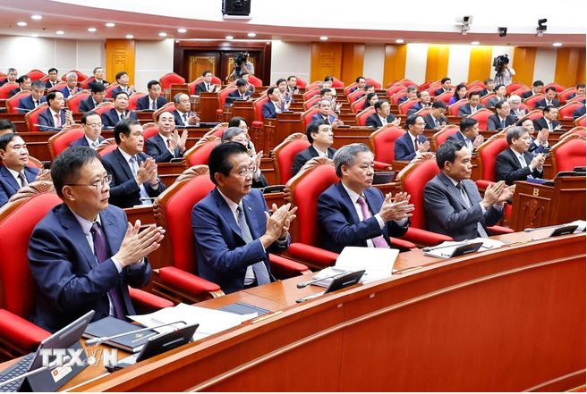 Không để lọt người chạy chức, chạy quyền, bè phái vào Ban chấp hành Trung ương -0