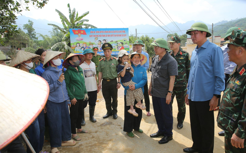 Phó Thủ tướng Trần Hồng Hà kiểm tra công tác ứng phó bão số 11 tại tỉnh Lào Cai -0