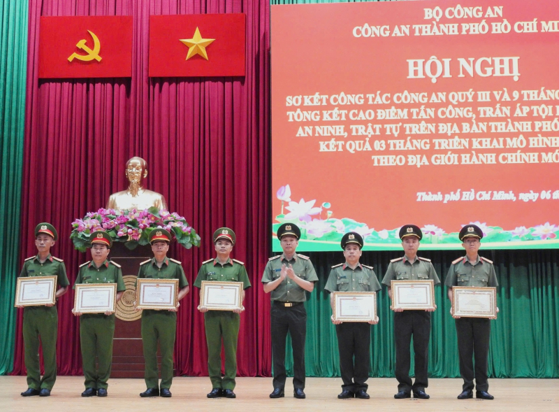 Quyết tâm bảo vệ tuyệt đối an toàn Đại hội đại biểu Đảng bộ TP Hồ Chí Minh lần thứ I -1