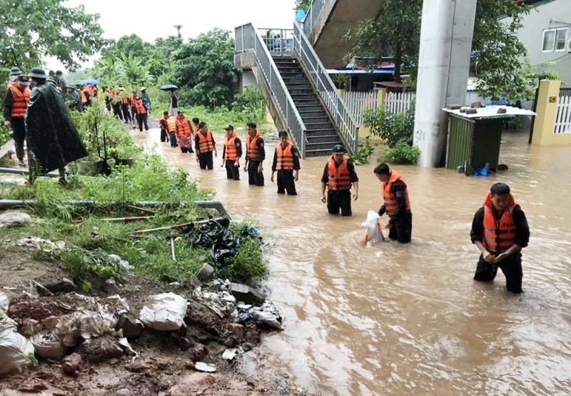 Lực lượng chức năng chủ động triển khai các phương án ứng phó bão số 11 -1