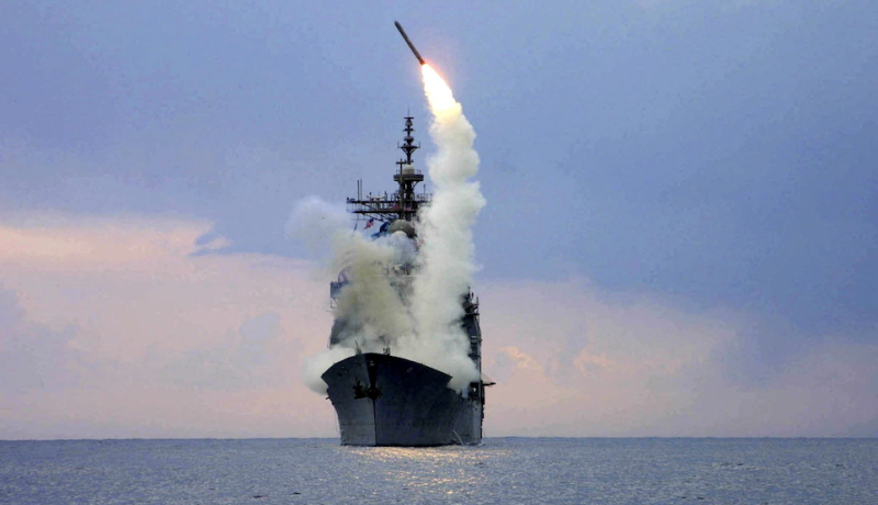 Điện Kremlin nói gì trước khả năng Mỹ chuyển Tomahawk tới Ukraine? -0