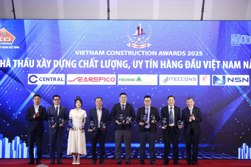 Phục Hưng Holdings xuất sắc giành danh hiệu 