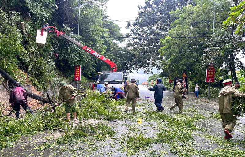Những bàn tay ấm giữa mưa lũ Tuyên Quang -0