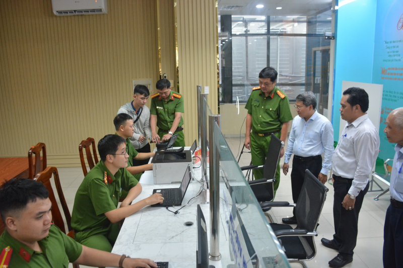  TP Hồ Chí Minh: Công an cấp xã đồng loạt ra mắt Bộ phận Một cửa -0