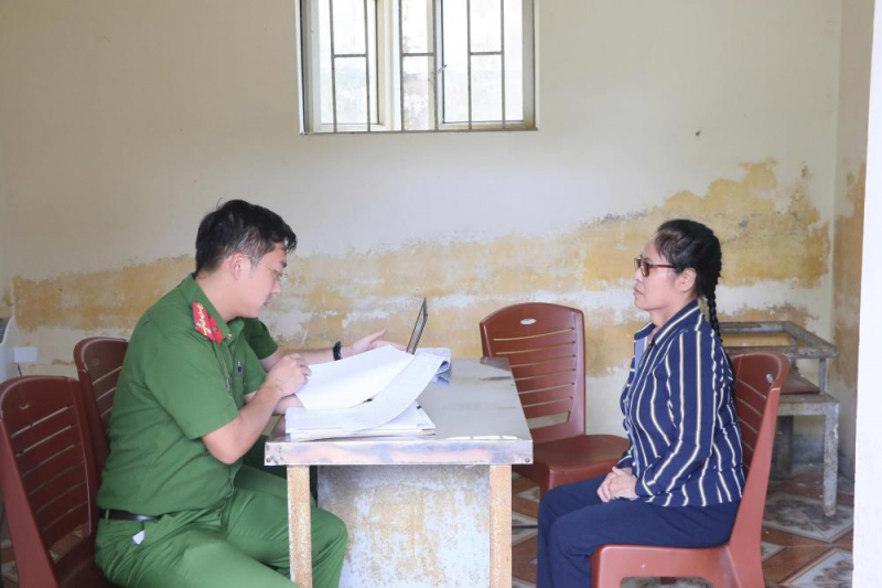 Nữ cán bộ ngân hàng sa lưới sau 30 năm lẩn trốn -0