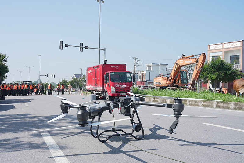 Viettel triển khai drone cứu trợ đồng bào vùng lũ Thái Nguyên -1