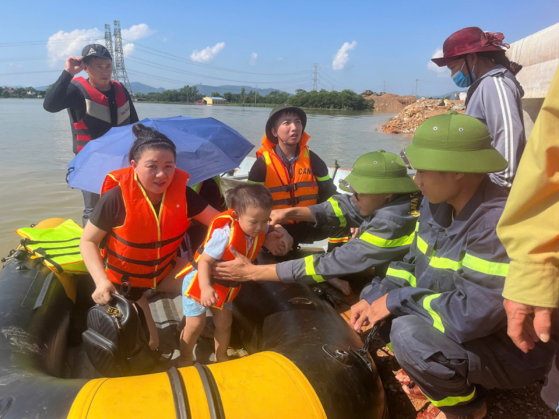Thai Nguyen: Op veel plaatsen bestaat nog steeds overstromingsgevaar -2