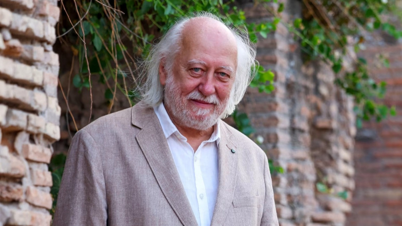 Nhà văn Hungary Laszlo Krasznahorkai giành Giải Nobel Văn học 2025 -0