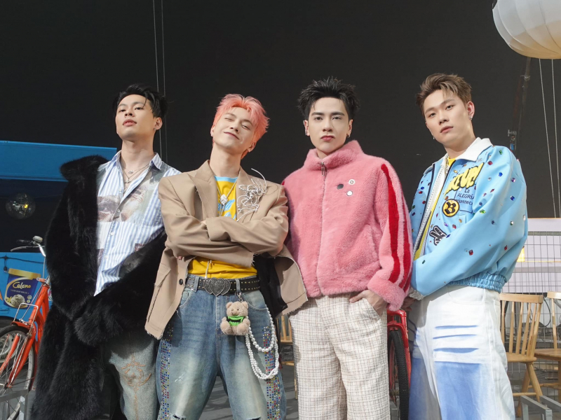 Bi hài nhóm nhạc 