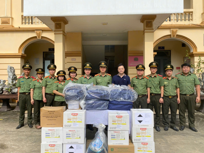Hỗ trợ Bệnh xá Công an tỉnh Thái Nguyên khắc phục hậu quả lũ lụt -0