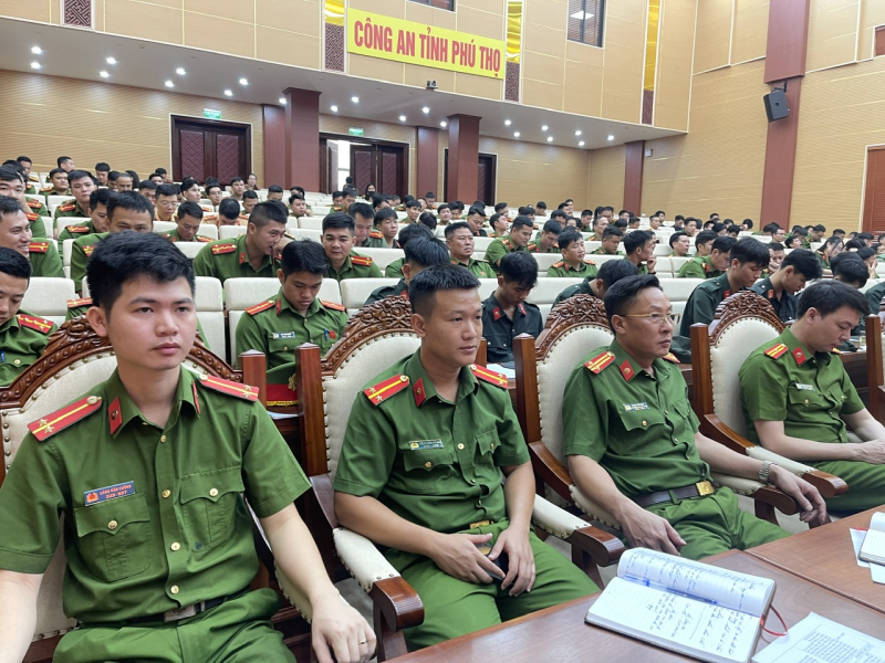 Tập huấn công tác bảo vệ môi trường, ứng phó biến đổi khí hậu cho Công an cấp xã -0