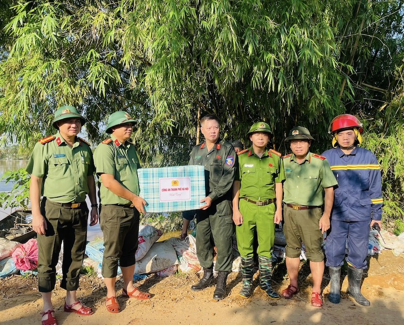 Bộ Công an chỉ đạo công tác ứng phó lụt bão tại địa bàn bị ảnh hưởng nặng nề trong đợt lũ lịch sử -0