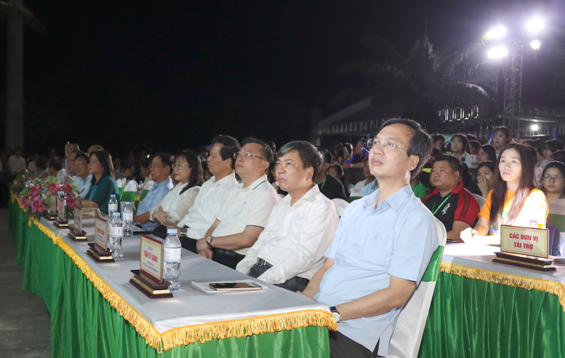 Công an Đồng Tháp đảm bảo an ninh an toàn giải Marathon Đất Sen hồng -0