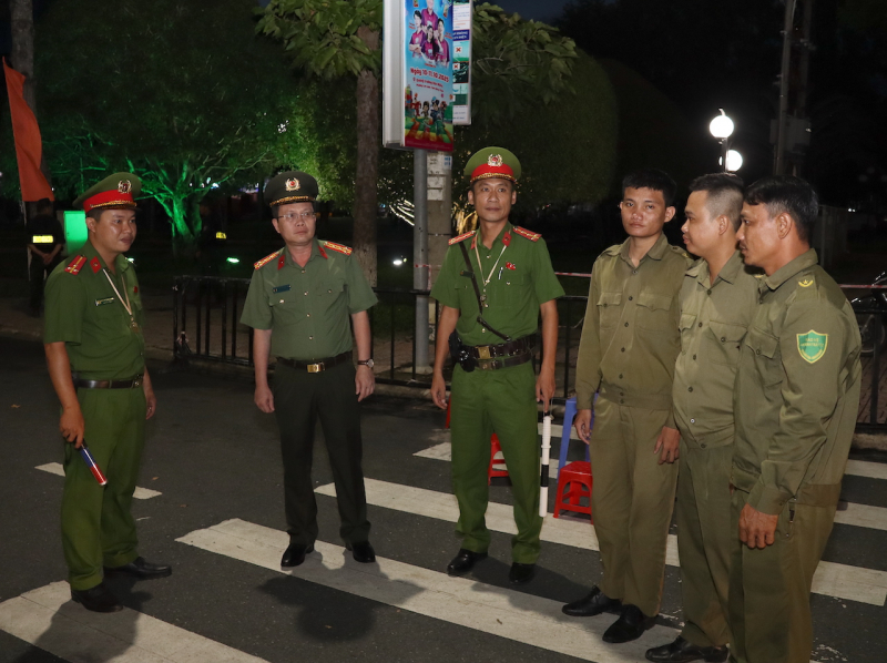 Công an Đồng Tháp đảm bảo an ninh an toàn giải Marathon Đất Sen hồng -0