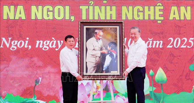 Tổng Bí thư Tô Lâm dự lễ khởi công trường nội trú liên cấp Na Ngoi, tỉnh Nghệ An -0