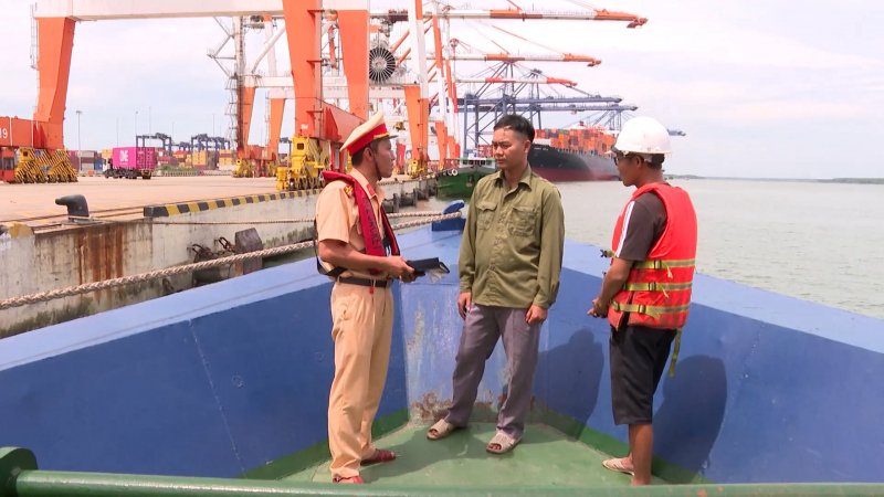 Giữ vững bình yên thành phố - bảo đảm ANTT phục vụ Đại hội Đảng bộ TP Hồ Chí Minh -8