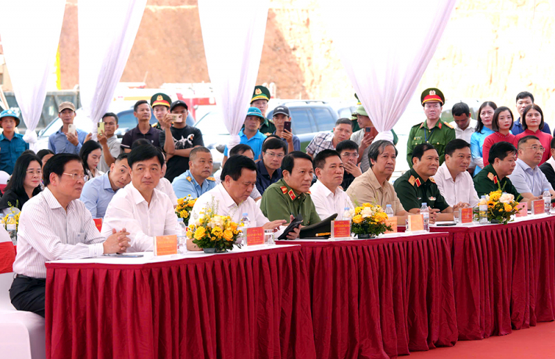 Tổng Bí thư Tô Lâm dự lễ khởi công trường nội trú liên cấp Na Ngoi, tỉnh Nghệ An -0