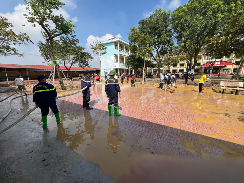pc3.jpg -3