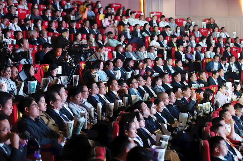 Lâm Đồng cam kết “doanh nghiệp khó, có chính quyền” -0