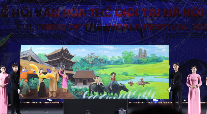 Đấu giá, quyên góp 2,5 tỷ đồng ủng hộ đồng bào bị ảnh hưởng bão lũ -0