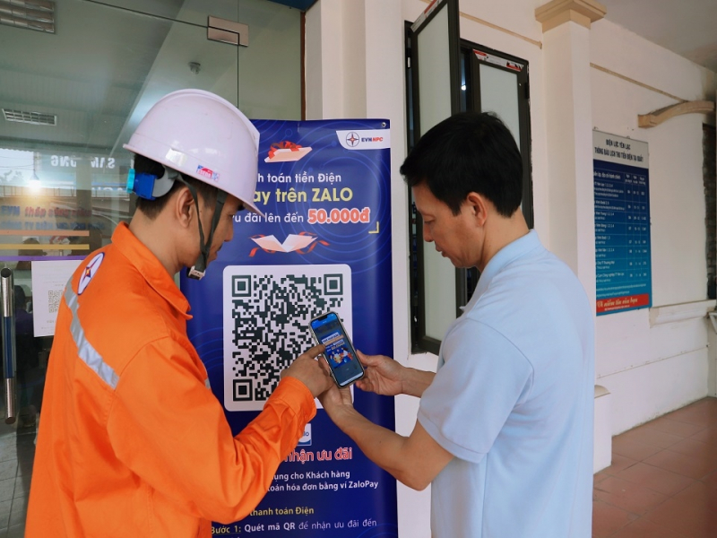 Sản lượng điện thương phẩm trong 9 tháng của EVNNPC đạt 80,05 tỷ kWh -0