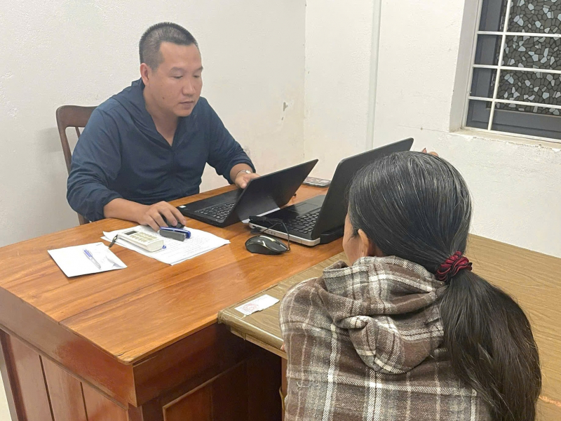 Trộm vàng của hàng xóm rồi lại lén bỏ lại vào nhà nạn nhân -0