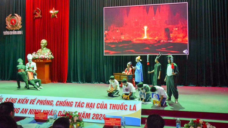 sân khấu hoá 2.jpg -0