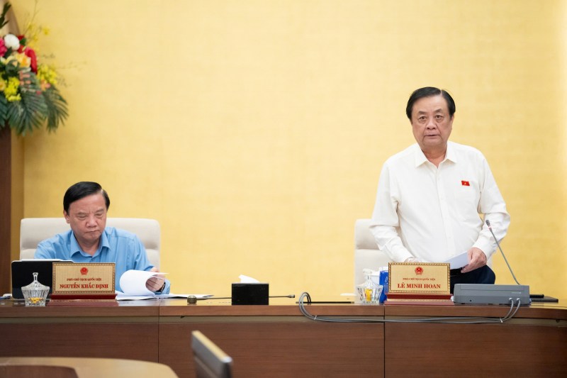 202510141422296422_z7115284077925_74436aa7f12ea7334f927714e3560a04.jpg -0