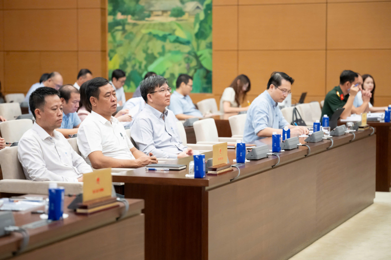 202510141554102077_z7115599081423_868a222e4a37f6d84a3c13c09fe18cb3.jpg -1