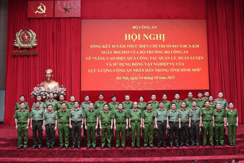 Phát huy vai trò của động vật nghiệp vụ trong đấu tranh phòng, chống tội phạm, tìm kiếm cứu nạn -0