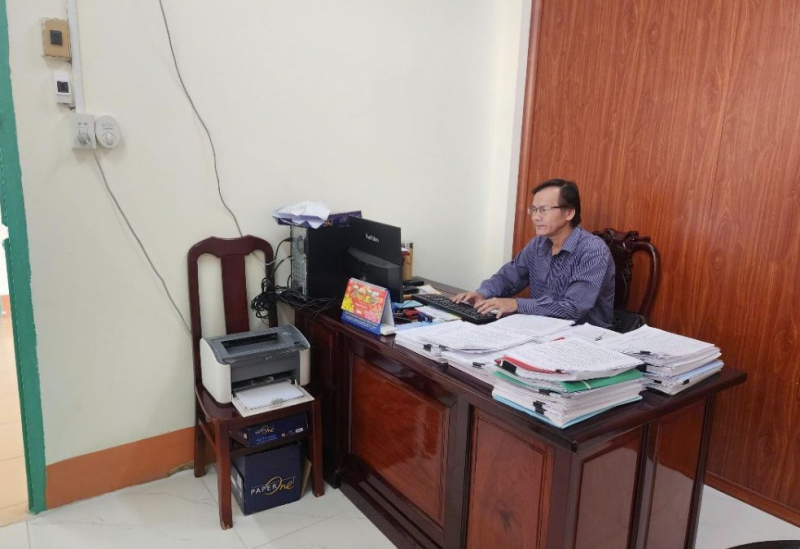 Để cán bộ cơ sở thực sự là “công bộc” -0