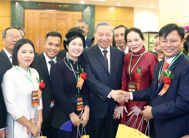 Tổng Bí thư Tô Lâm gặp mặt đại biểu Nông dân Việt Nam xuất sắc, Nhà khoa học của nhà nông năm 2025 -0