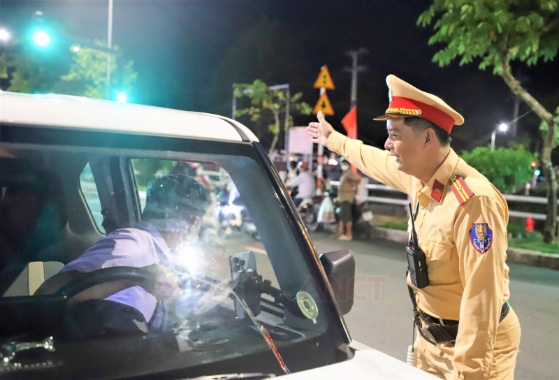 Cần Thơ phát động phong trào cung cấp thông tin vi phạm TTATGT -1