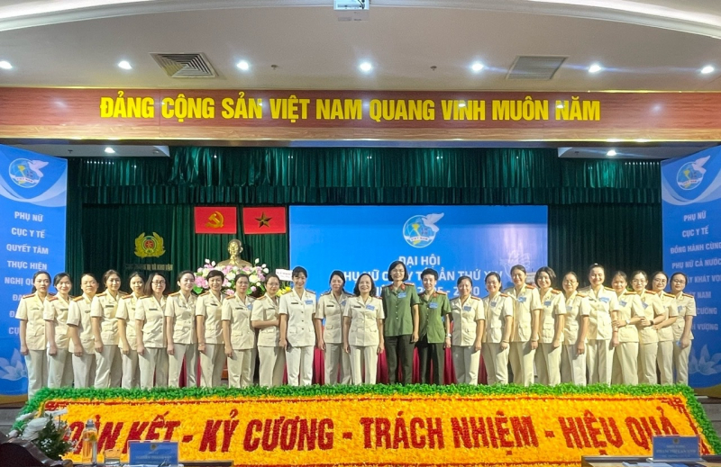 Phụ nữ Cục Y tế -0