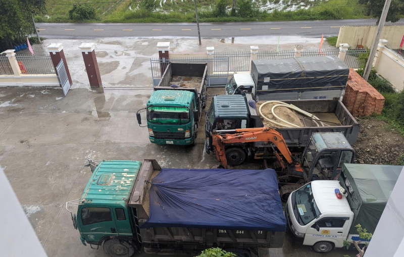 Công an xã Diên Thọ ráo riết truy chặn nạn khai thác khoáng sản trái phép -0